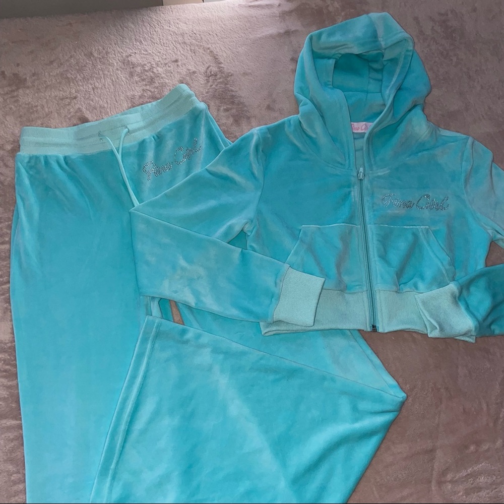 fine girl tracksuit in baby blue size small
